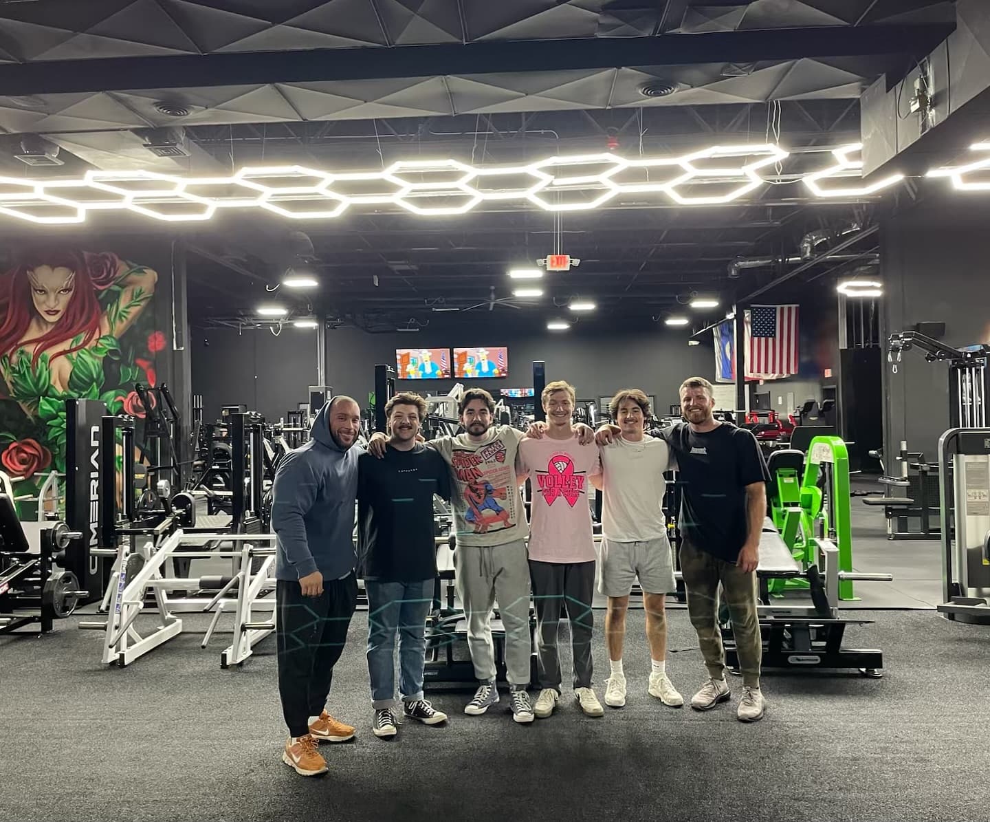 ryseathleticclub: Proud of this crew. This right here is what RYSE is about. π¦